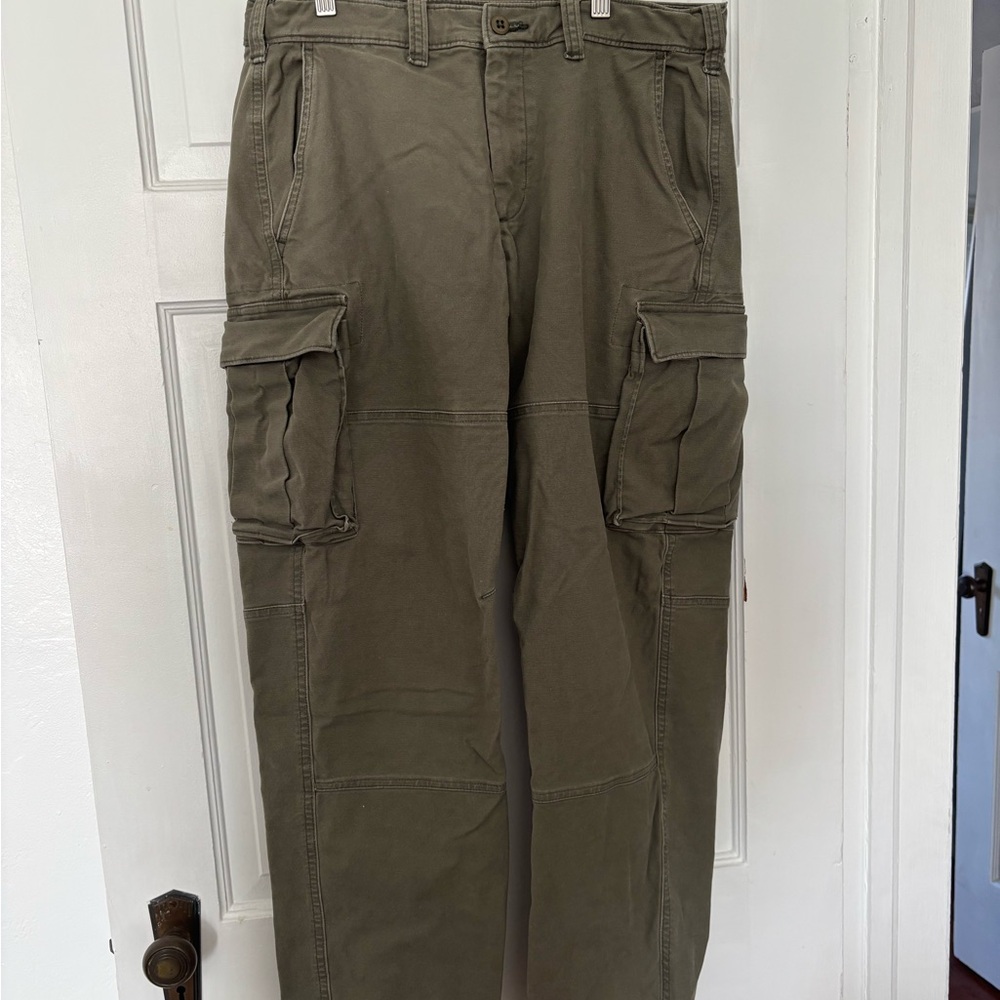 Abercrombie & Fitch Men's Olive Cargo Pants